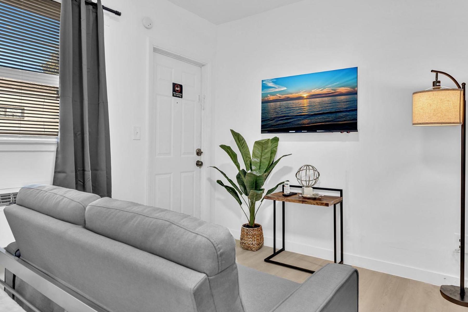 Young Circle & Hollywood Blvd Posh Studio Suite Екстер'єр фото