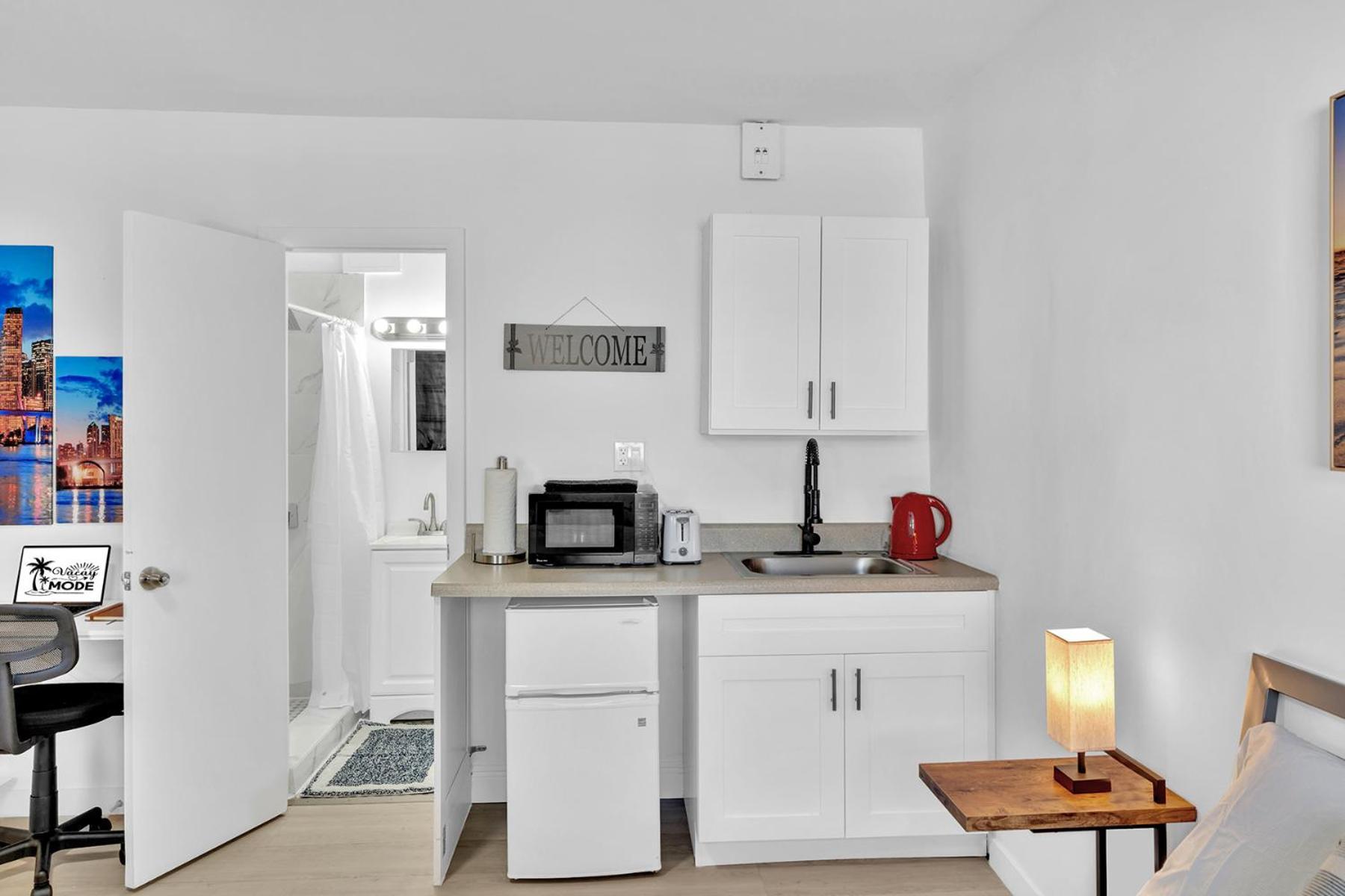 Young Circle & Hollywood Blvd Posh Studio Suite Екстер'єр фото