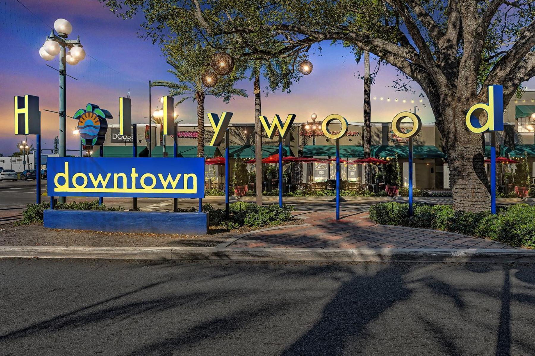 Young Circle & Hollywood Blvd Posh Studio Suite Екстер'єр фото